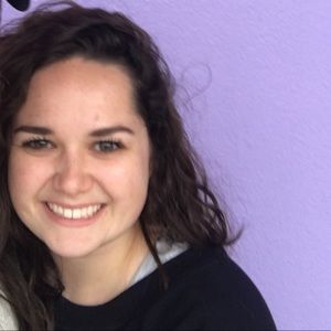 Meet your Posher, Kayla